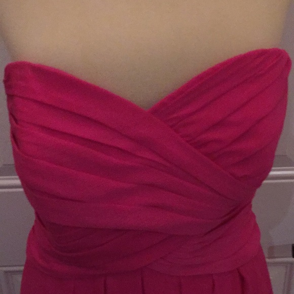David’s Bridal Begonia Strapless Layered Chiffon Dress Fuschia  Size 8 - Picture 2 of 11
